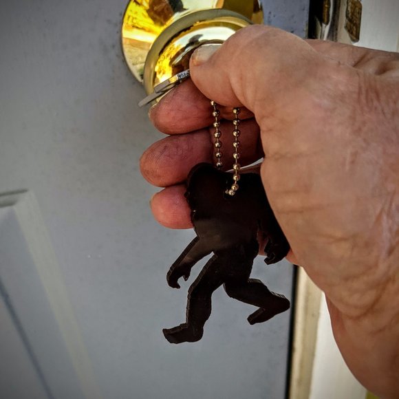 Acrylic Bigfoot - Sasquatch Keychain NWT - black - Picture 2 of 2